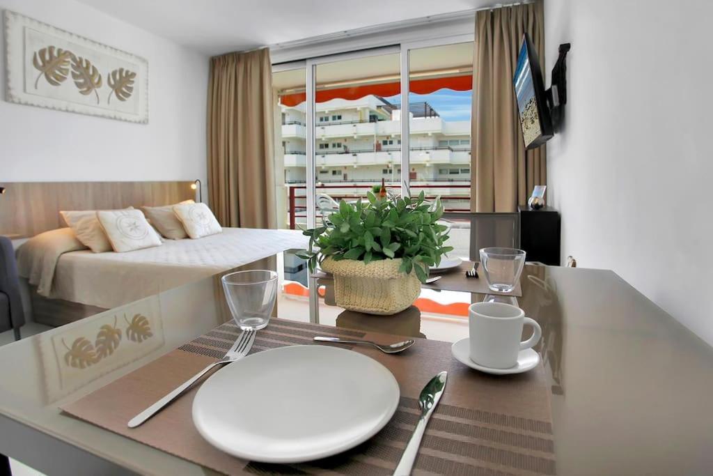 Alexander Apartment Playa De Las Americas Ngoại thất bức ảnh